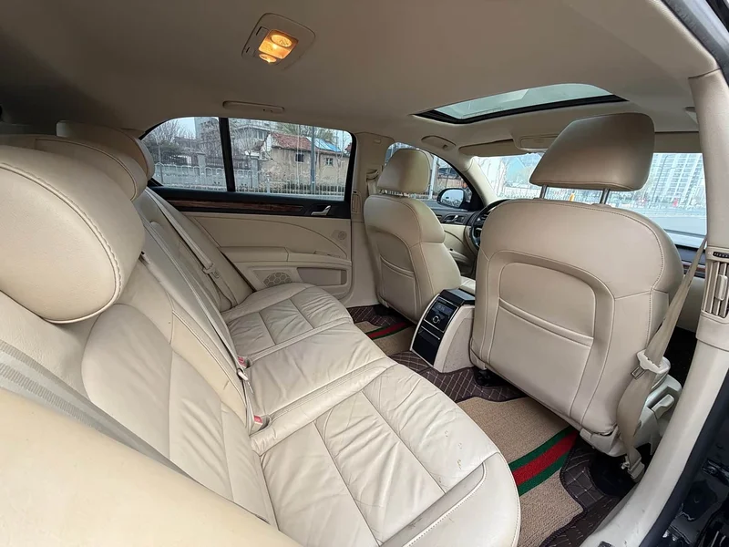 Volkswagen Superb — фото 11