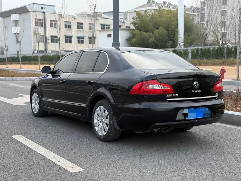 Volkswagen Superb — фото 4
