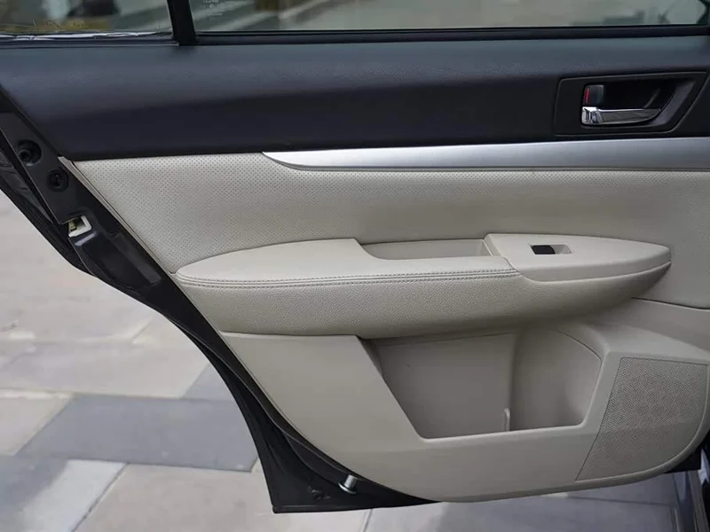 Subaru Legacy — фото 18