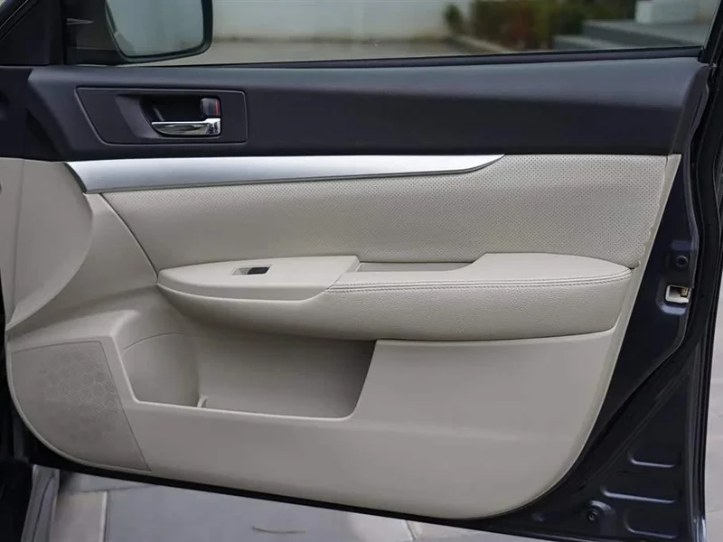 Subaru Legacy — фото 19