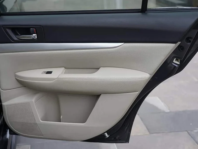 Subaru Legacy — фото 20