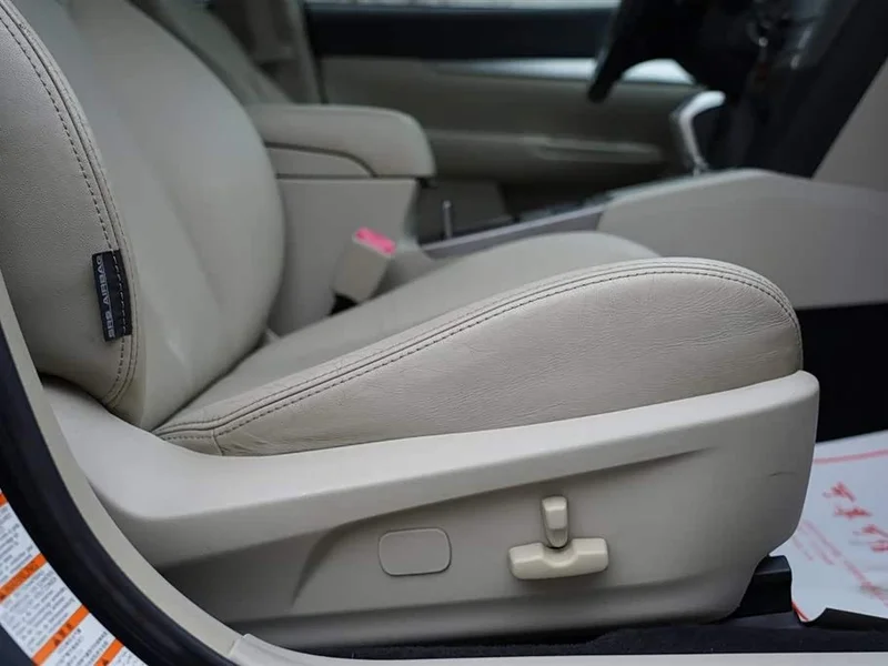 Subaru Legacy — фото 21