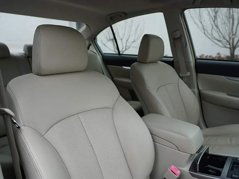 Subaru Legacy — фото 24