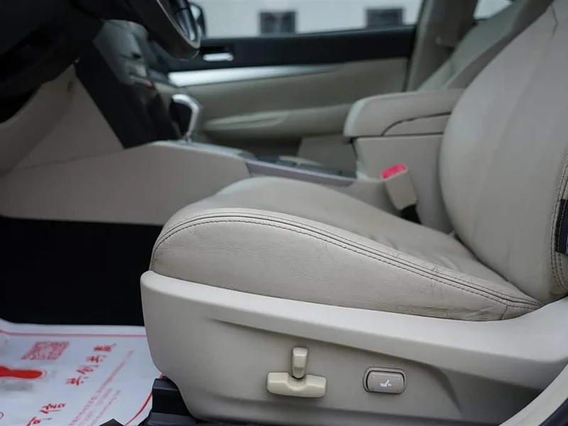 Subaru Legacy — фото 30