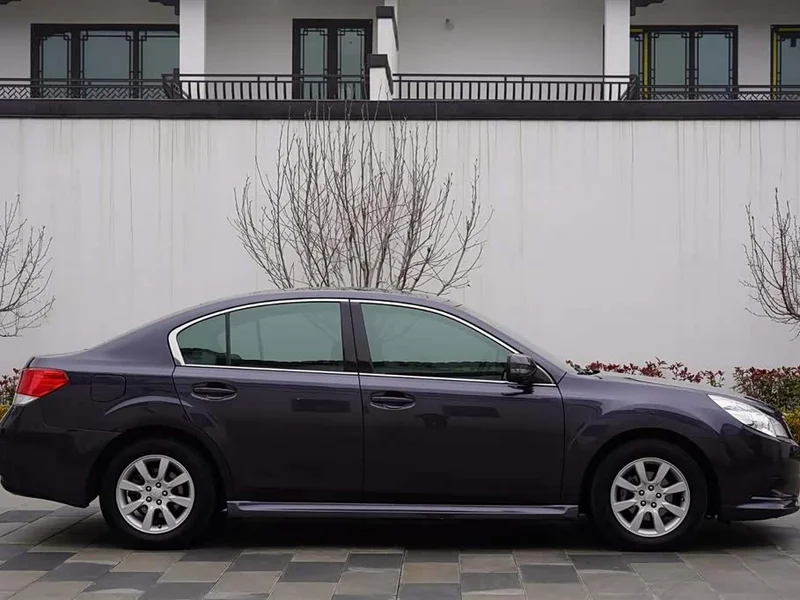 Subaru Legacy — фото 3