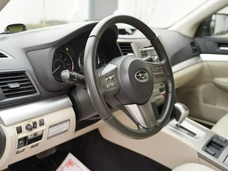 Subaru Legacy — фото 33