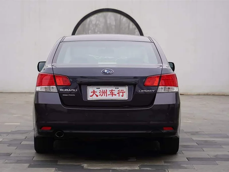 Subaru Legacy — фото 5
