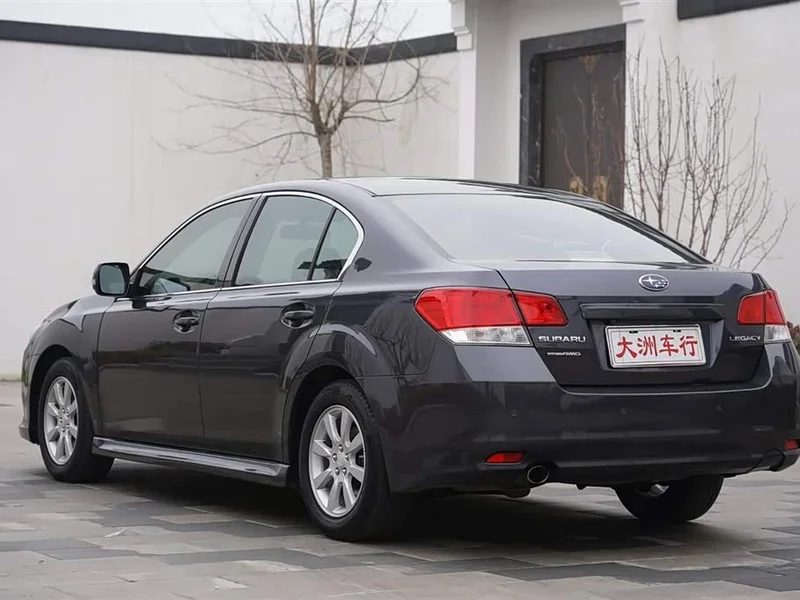 Subaru Legacy — фото 6