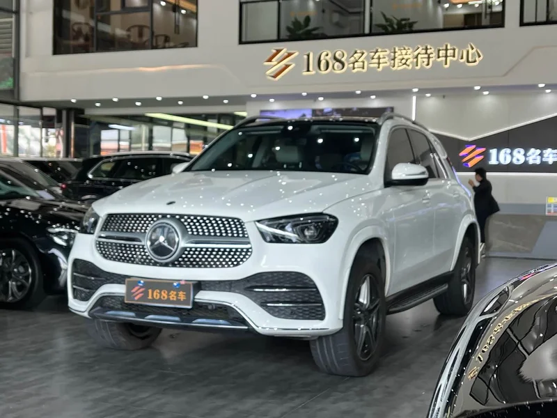 Mercedes-Benz GLE — фото 1