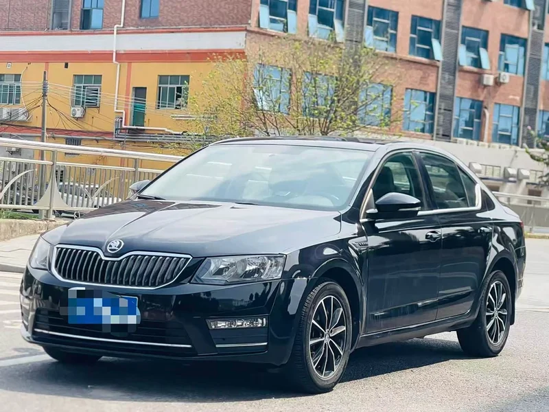 Volkswagen Octavia — фото 1