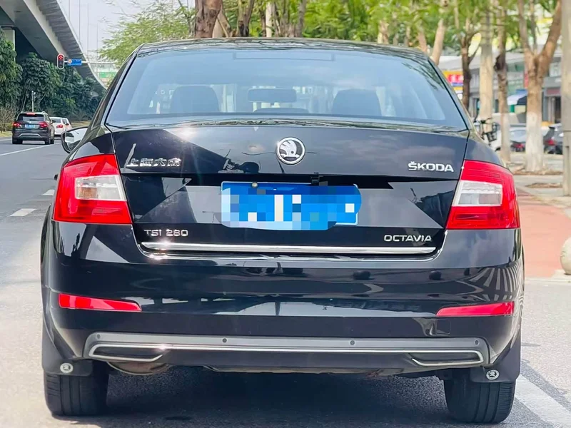 Volkswagen Octavia — фото 4