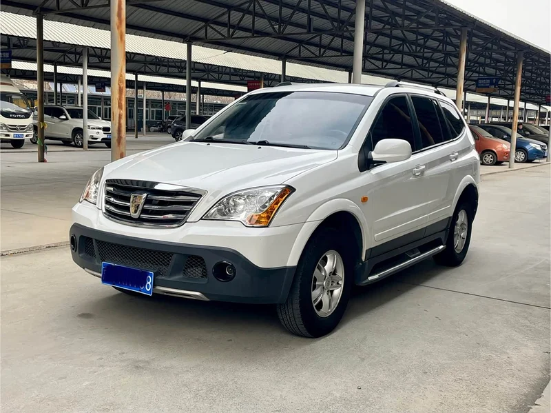 Roewe W5 — фото 1