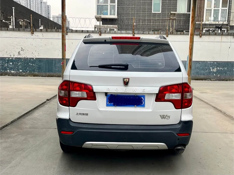 Roewe W5 — фото 16