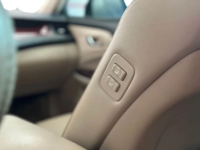 Toyota Crown — фото 15