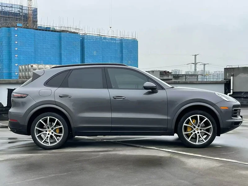 Porsche Cayenne — фото 2