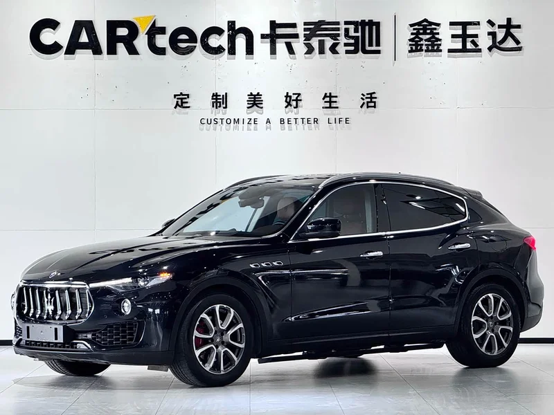 Maserati Levante — фото 1