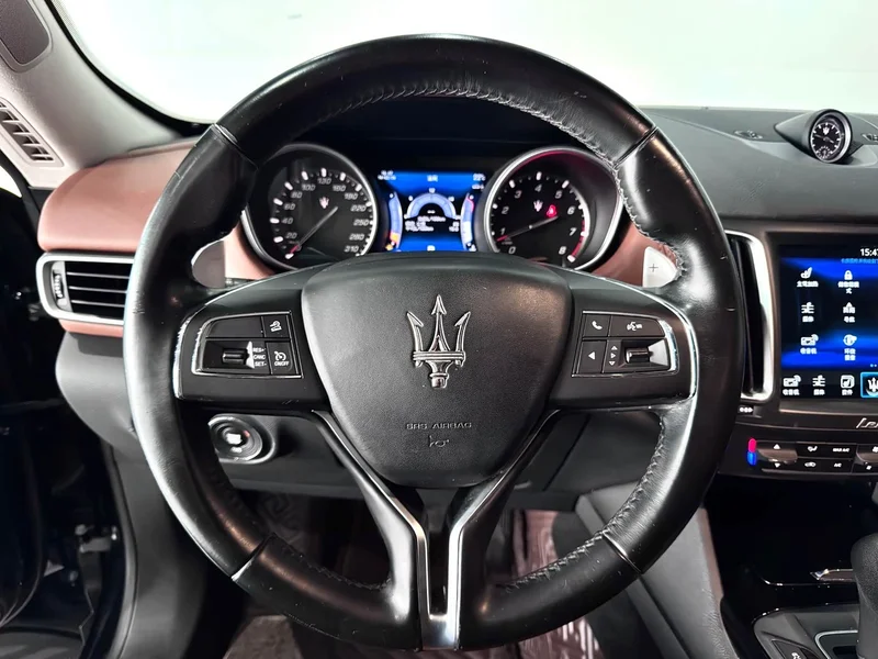 Maserati Levante — фото 21