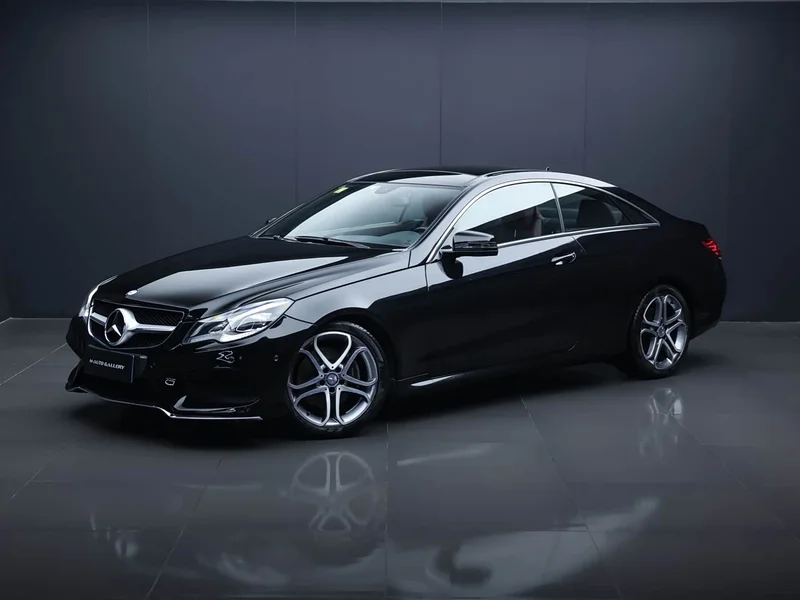 Mercedes-Benz E-Class — фото 1