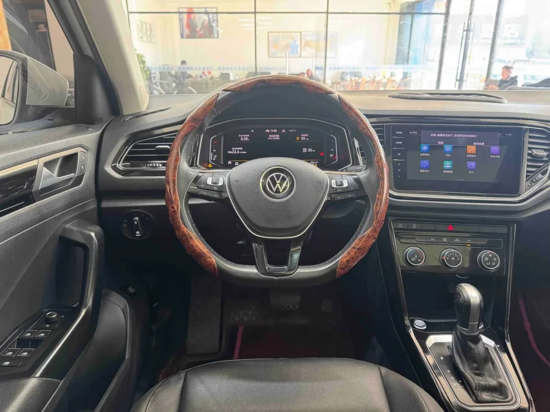 Volkswagen T-ROC Tange — фото 15