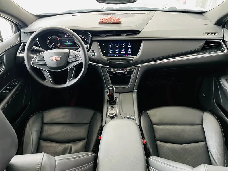 Cadillac XT5 — фото 22