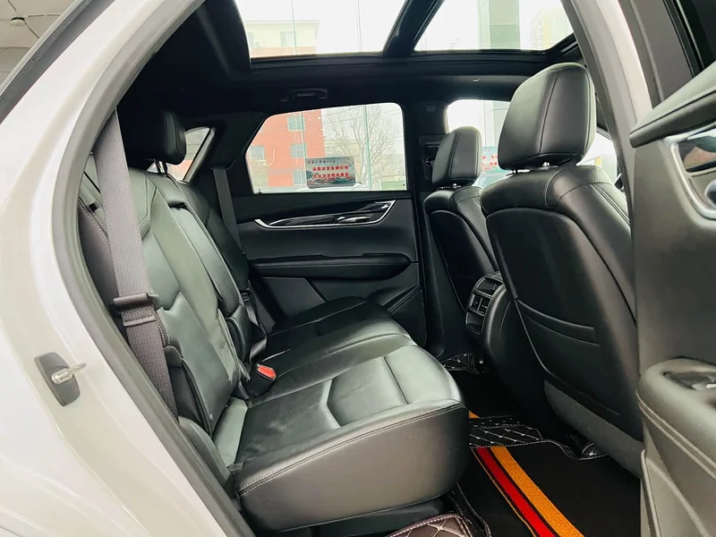 Cadillac XT5 — фото 9