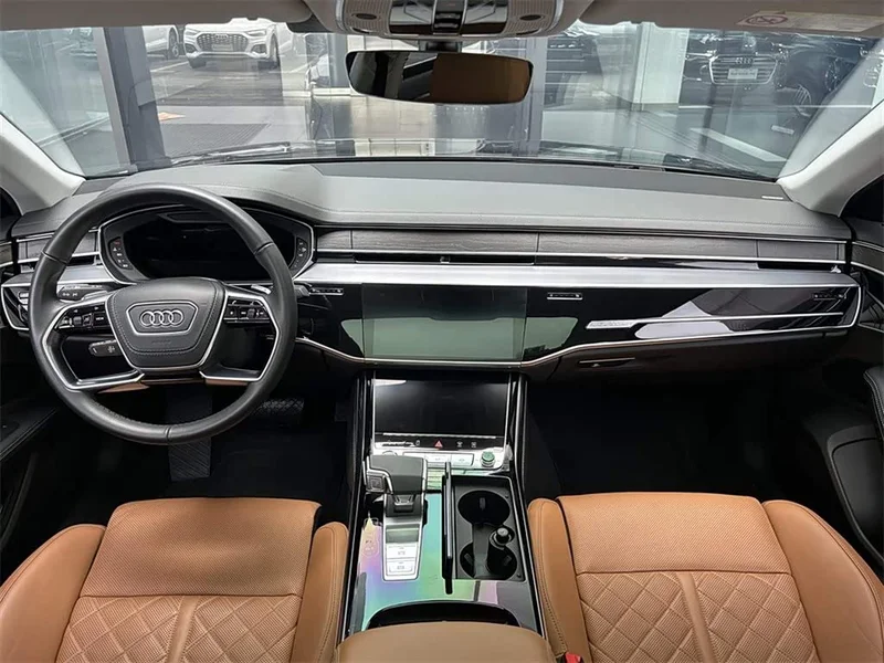 Audi A8 — фото 6