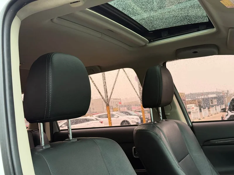 Mitsubishi Outlander — фото 11