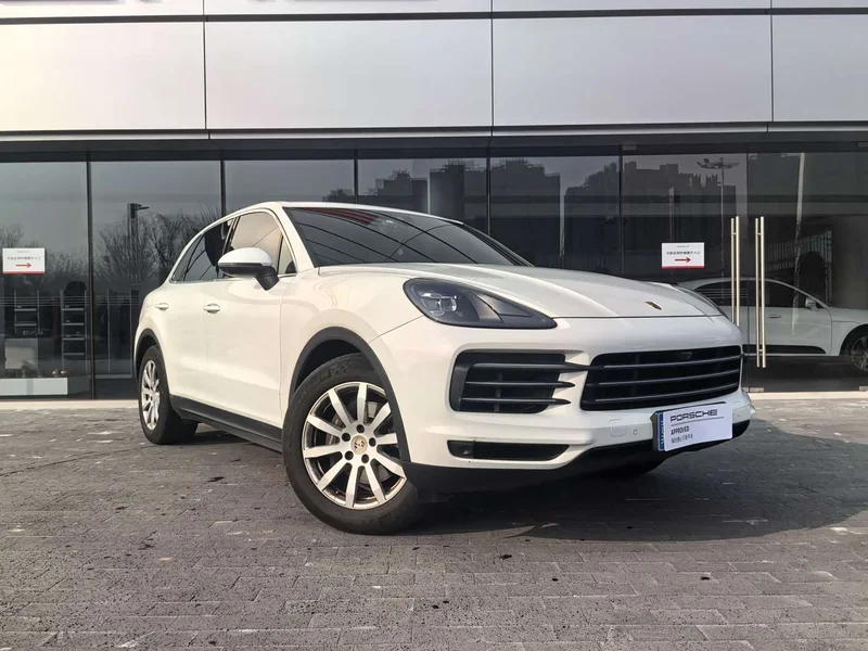 Porsche Cayenne — фото 15