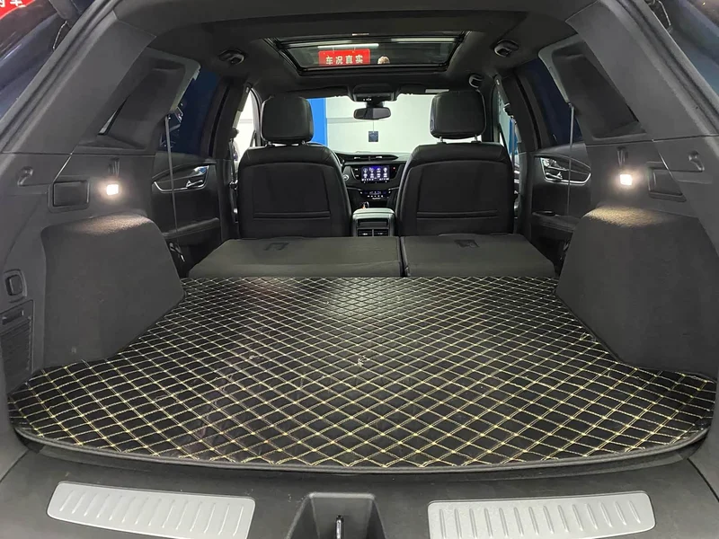 Cadillac XT5 — фото 15
