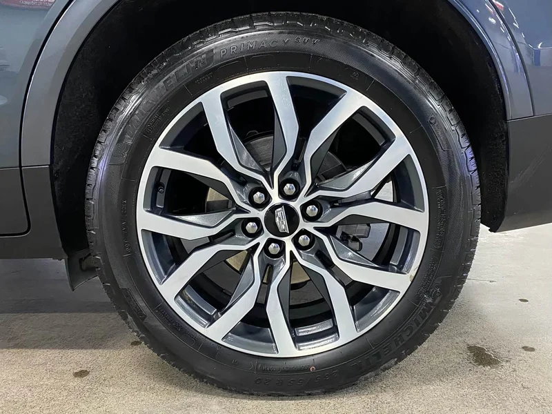 Cadillac XT5 — фото 25