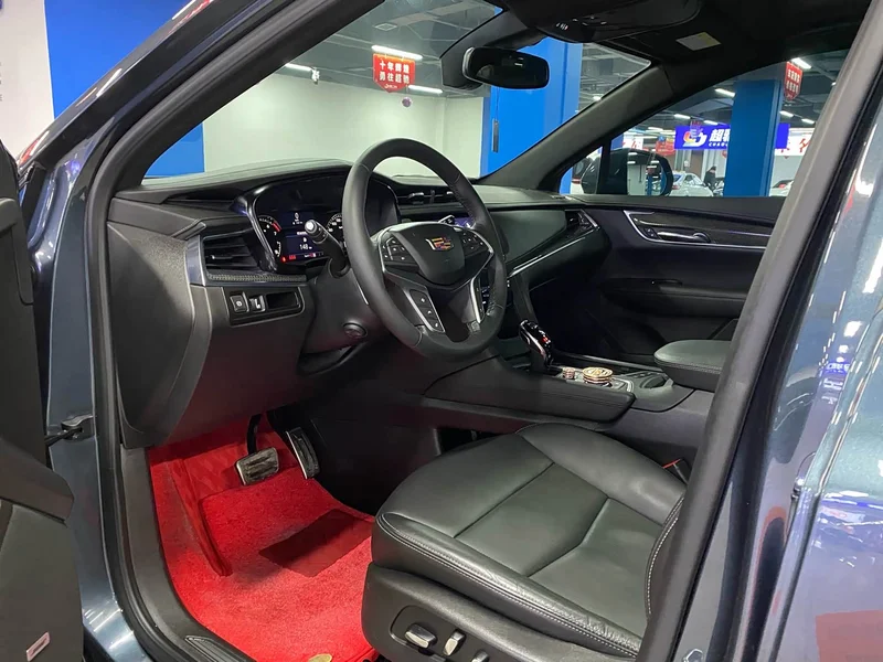 Cadillac XT5 — фото 9