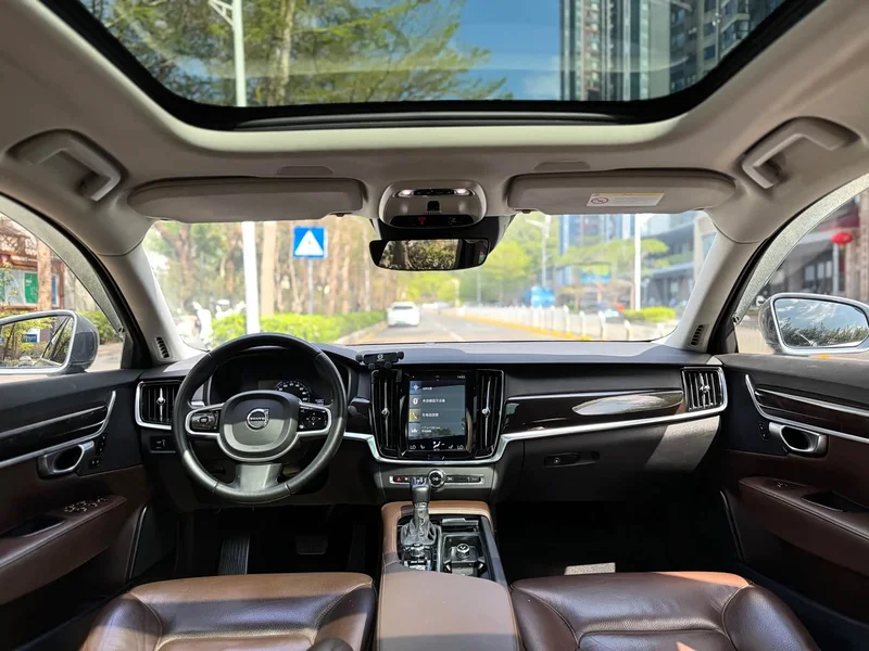 Volvo S90 — фото 8