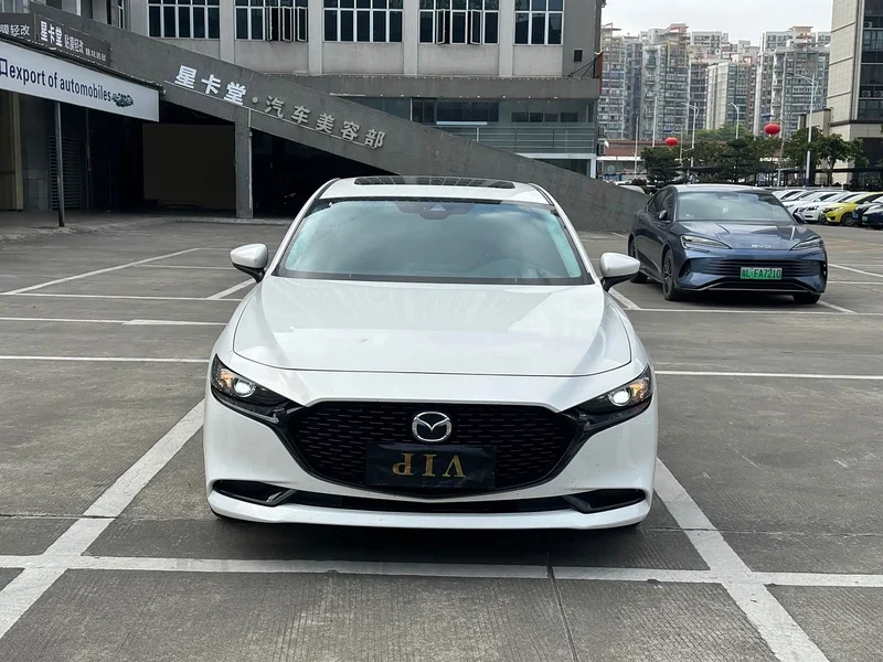 Mazda 3 Axela — фото 2