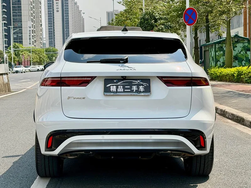 Jaguar F-PACE — фото 4