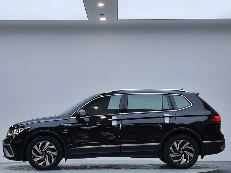 Volkswagen Tiguan L — фото 5