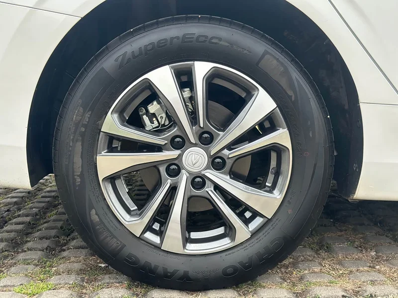 Changan Eado — фото 11