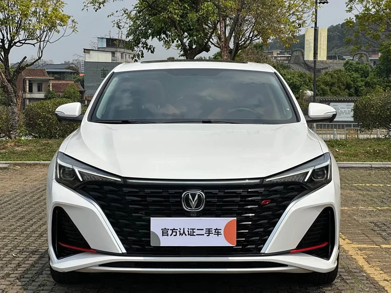 Changan Eado — фото 2