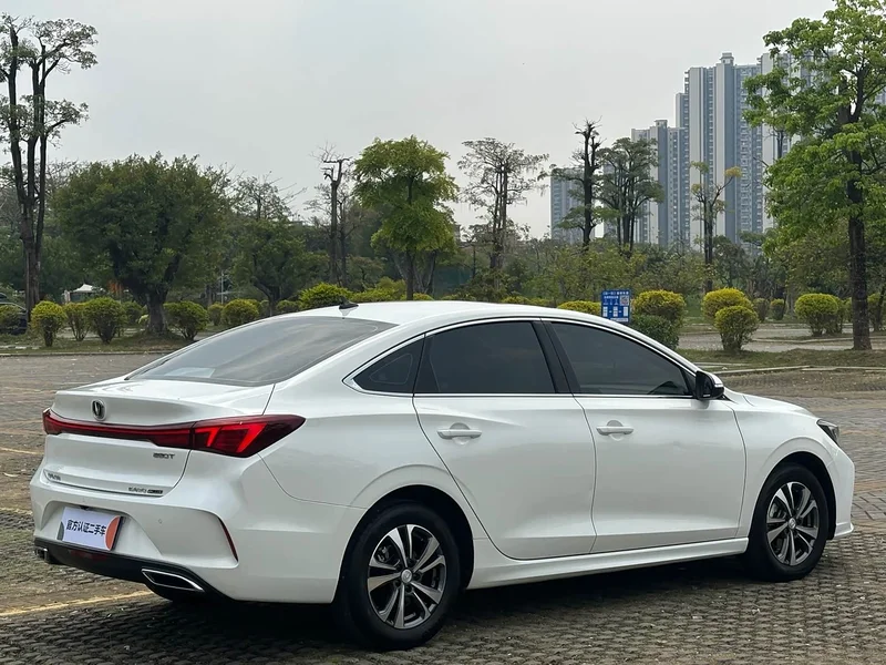 Changan Eado — фото 9