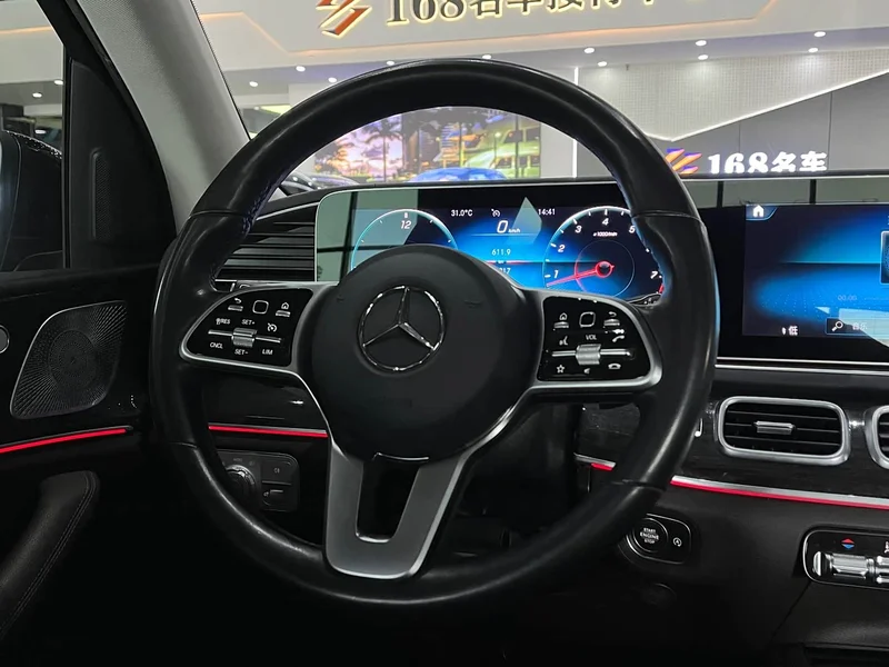 Mercedes-Benz GLE — фото 12