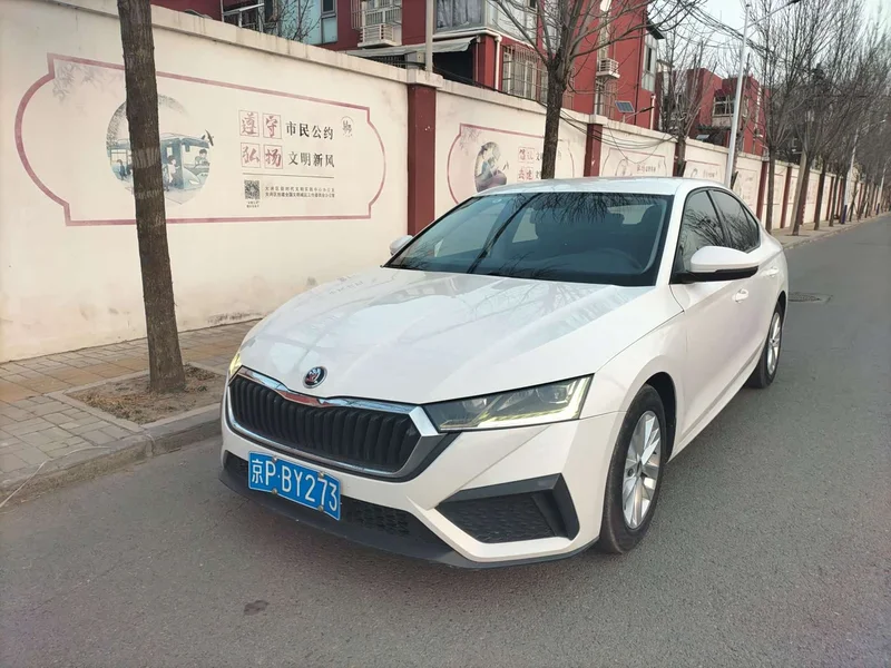 Volkswagen Octavia — фото 1
