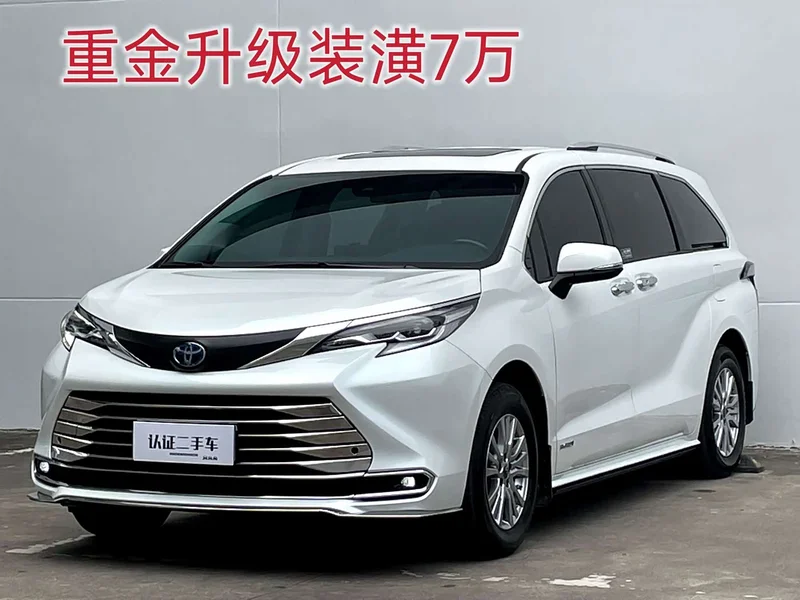 Toyota Sienna — фото 2