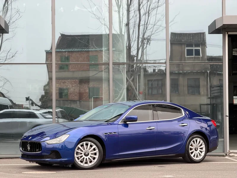 Maserati Ghibli — фото 1