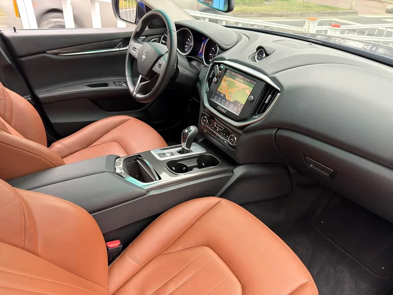 Maserati Ghibli — фото 13