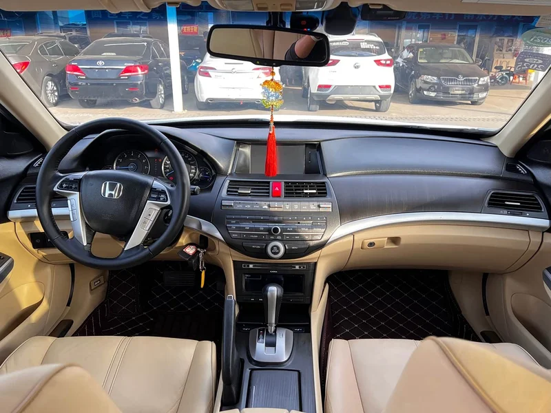 Honda Crosstour — фото 12