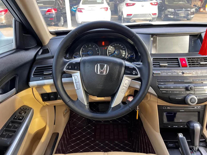Honda Crosstour — фото 13