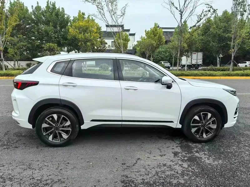 Exeed Zhuifeng C-DM — фото 4