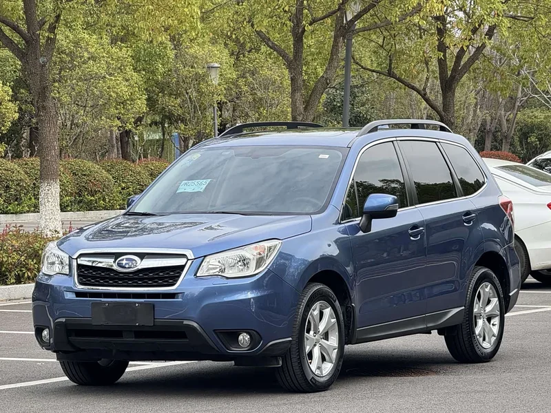 Subaru Forester — фото 1