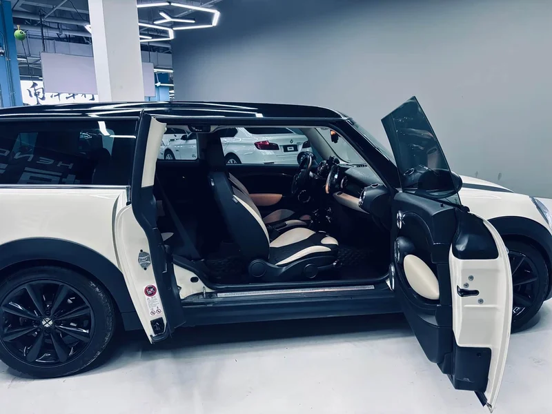MINI CLUBMAN — фото 17