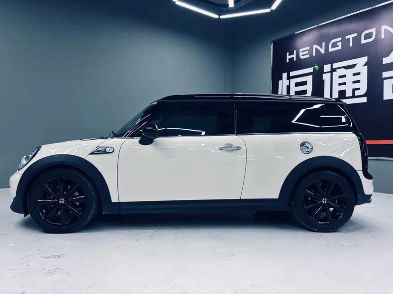MINI CLUBMAN — фото 2