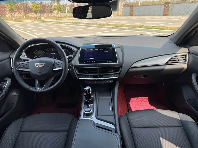 Cadillac CT5 — фото 10